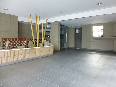 エントランス　ホール