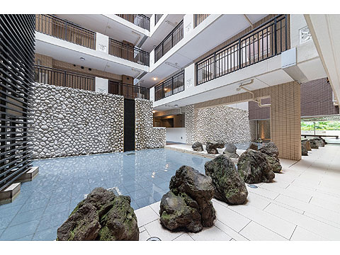 その他共用部　中庭２