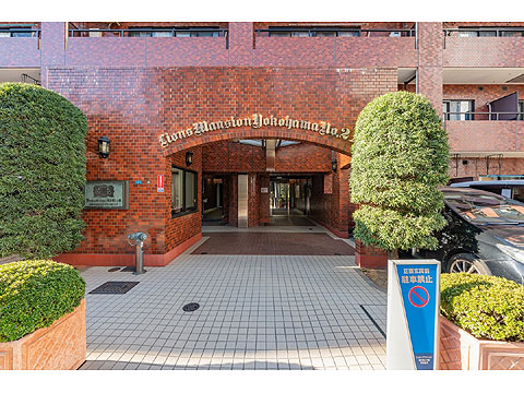 エントランス　エントランス外観２