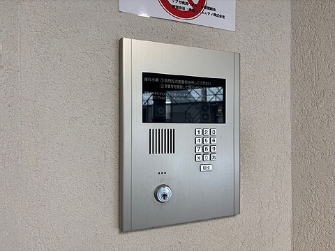 ロビー　オートロック