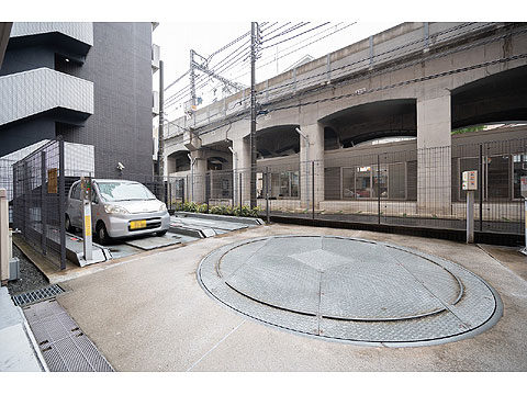 駐車場　駐車場