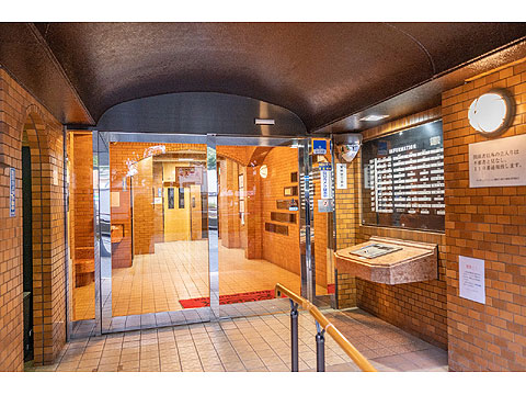 エントランス　エントランス