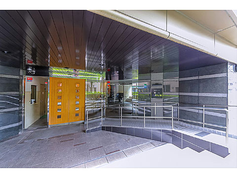 エントランス エクレール関内大通り公園