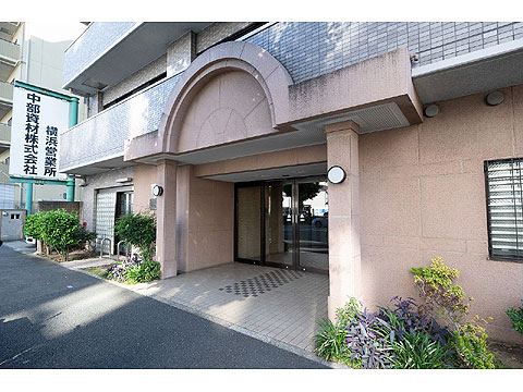 エントランス　エントランス外観１