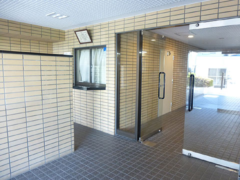 エントランス エントランス内