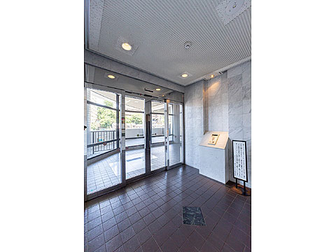 エントランス エントランス