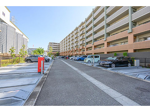 その他共用部　敷地内駐車場