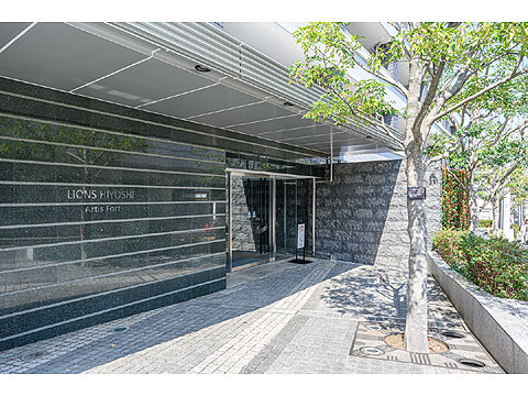 エントランス 18_LionsHiyoshiArtisFor