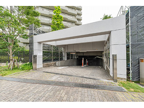 駐車場 駐車場入り口