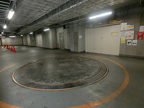 駐車場 B1パーキング (2)