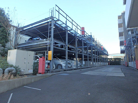 駐車場　敷地内駐車場