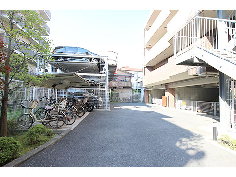 駐車場　駐輪場・駐車場