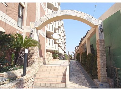 エントランス 正面エントランス