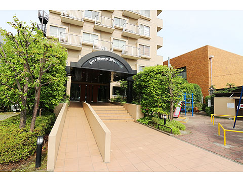 エントランス 外観横