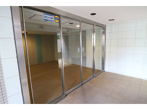 エントランス　エントランス入口