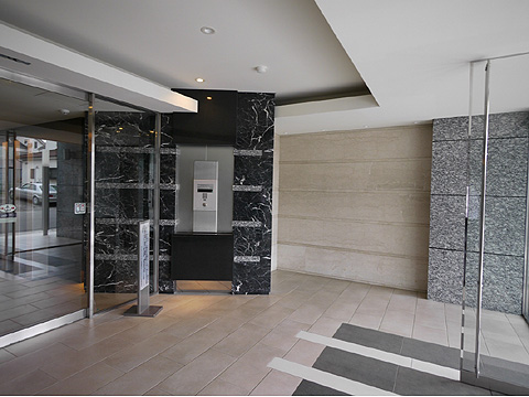 エントランス　エントランス