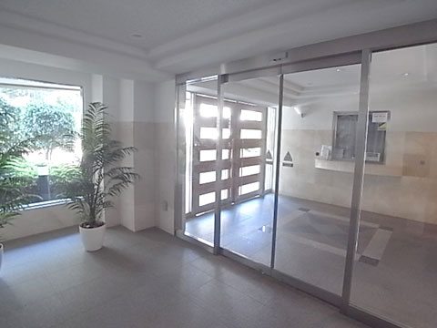 エントランス　エントランス