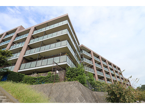 現地外観写真　建物外観