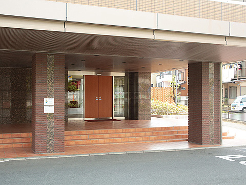 エントランス 3