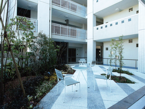 現地外観写真　マンション外観