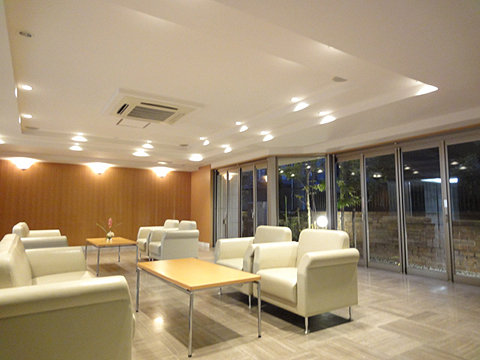 ロビー ラウンジは、居住者の語らいの場や憩いの場にもなってお