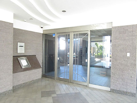 エントランス エントランス(オートロック)