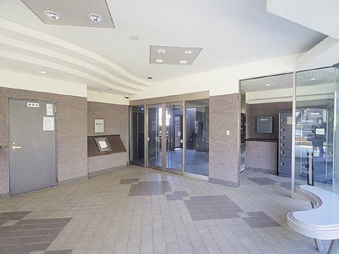 エントランス エントランス(オートロック)