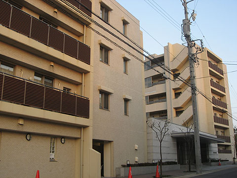 エントランス　エントランス〔オートロック〕