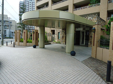 現地外観写真 建物外観〔南側〕