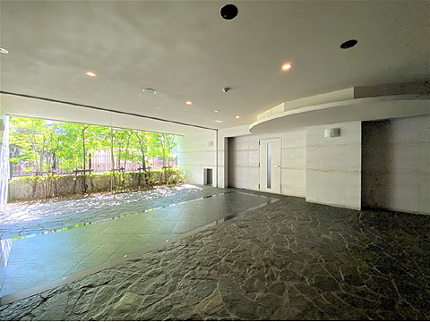 エントランス　エントランスホール