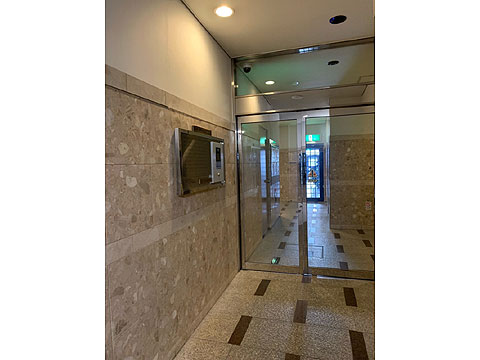 エントランス　エントランス（オートロック）