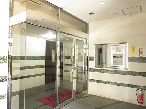 エントランス エントランス(オートロック)