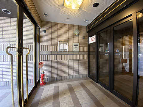 エントランス　風除室