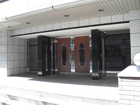 現地外観写真 エントランス外観