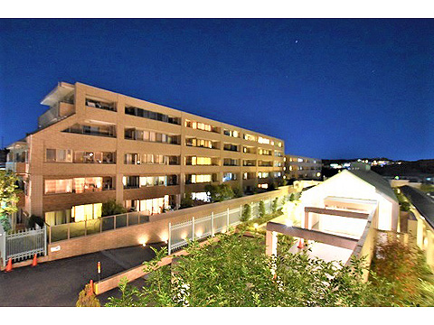 現地外観写真 1番館外観(夜景)