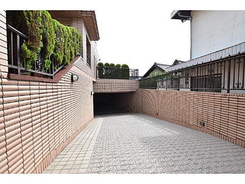 駐車場　駐車場スロープ