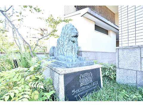 その他共用部　ライオン像