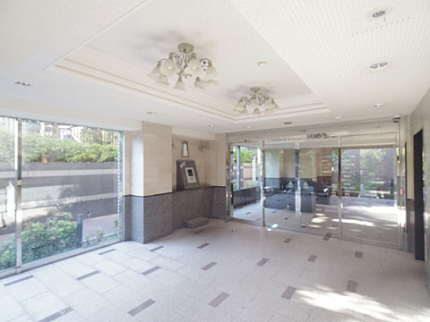 エントランス モニター付きインターホンを設置したエントランス