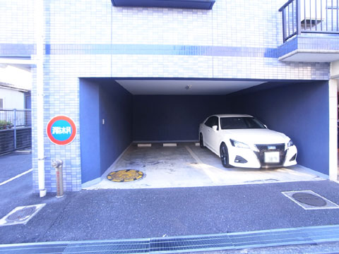 駐車場　駐車場