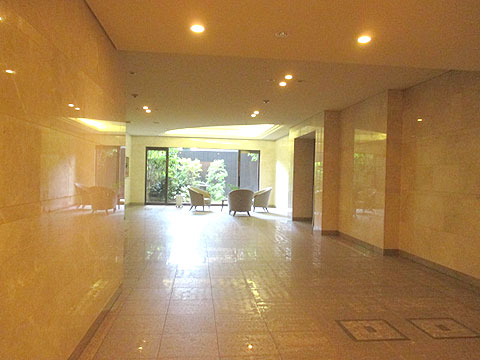 ロビー ロビー②