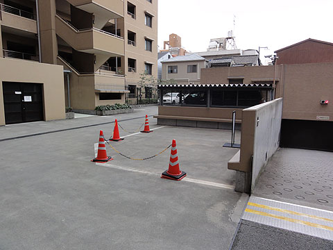 駐車場 地下駐車場