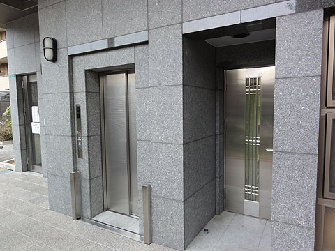 駐車場 地下駐車場専用エレベーター