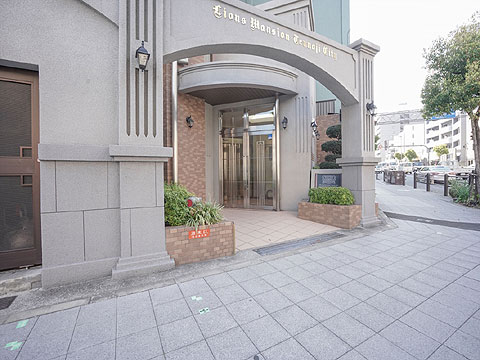 エントランス エントランス