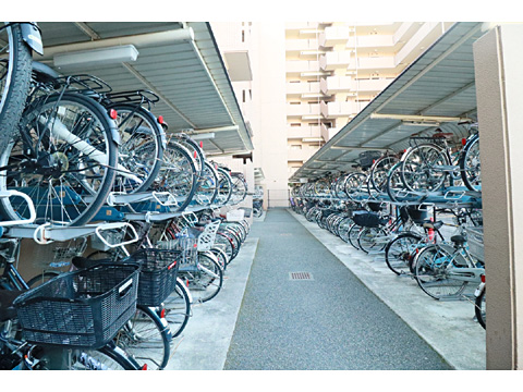 その他共用部 整理整頓された、自転車置き場(有償)