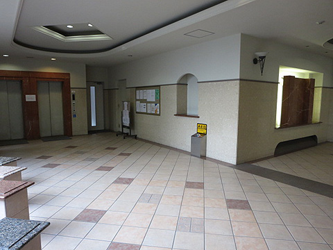 その他共用部 エントランスホールです