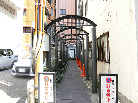 エントランス　エントランスアプローチ