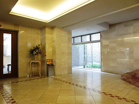 エントランス　落ち着きのある空間