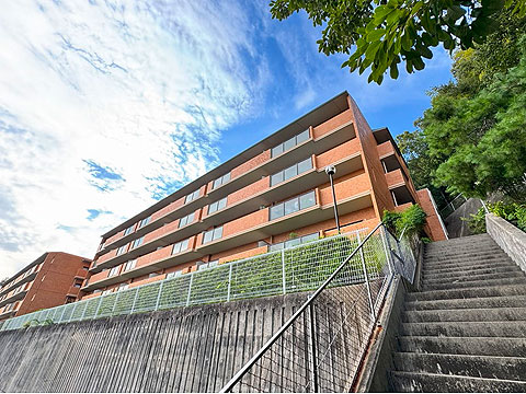 現地外観写真　Ｃ棟