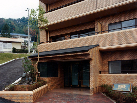 その他共用部　玄関アプローチ１