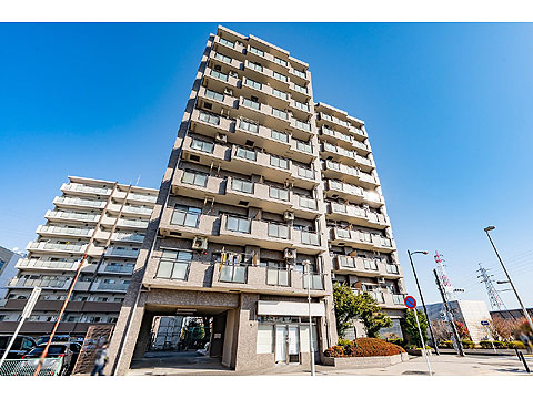 現地外観写真 ●外観 (1)